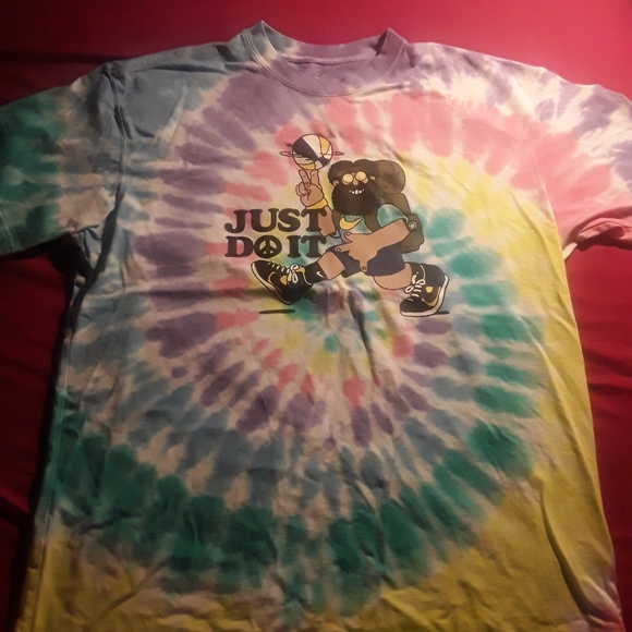 Nike Peace Love Basketball Tshirt Large 